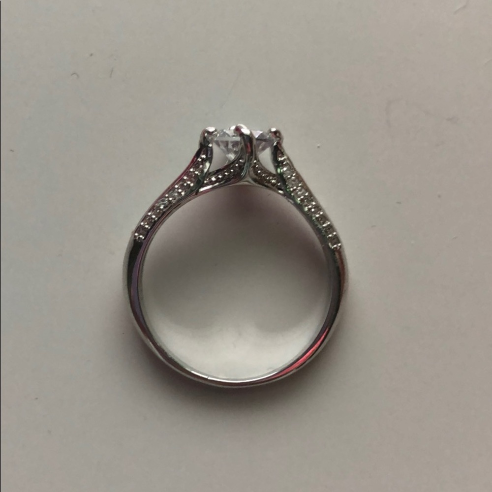 Silver Ring - Picture 2 of 3
